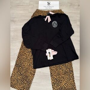 NWT! Victoria’s Secret Two-Piece Pajama Set Leopard Pattern PJ Pants - S
